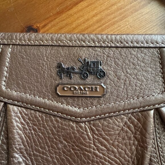 EUC Coach Bronze Metallic Zip Top Wristlet/Clutch 9 in Long x 5.5 in Wide - Picture 4 of 9